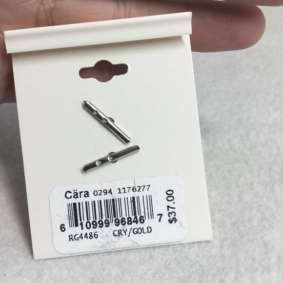 Nordstrom Jewelry Cara Cluster Cocktail Ring (G1) - Picture 6 of 6